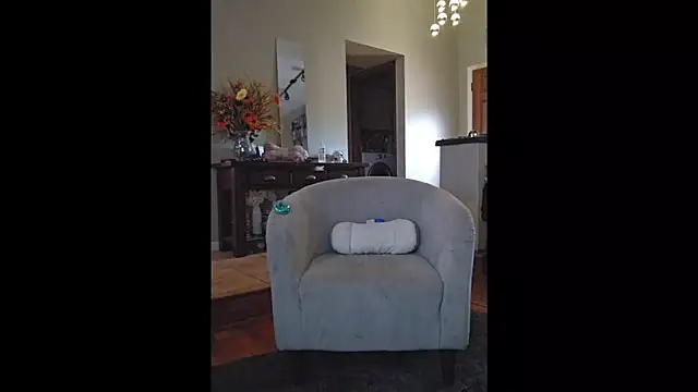 Snapshot of Clevername90 chatting on 12, 10, 2025 Clevername90 online show from 12, 10, 2025