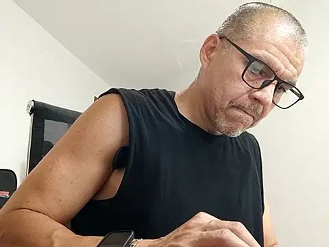 Snapshot of Gaceru01006 chatting on 19, 6, 2026 Gaceru01006 online show from 19, 6, 2026