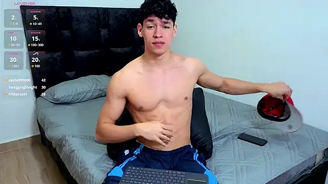 Snapshot of Luke_Muscle chatting on 24, 6, 2026 Luke Muscle online show from 24, 6, 2026
