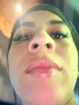 Eveliin   online show from 4, 6, 2026