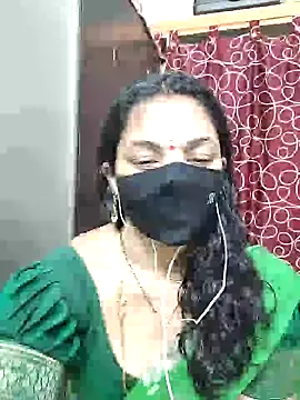 Snapshot of Leela_555 chatting on 4, 7, 2026 Leela 555 online show from 4, 7, 2026
