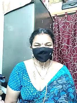 Snapshot of Leela_555 chatting on 5, 7, 2026 Leela 555 online show from 5, 7, 2026