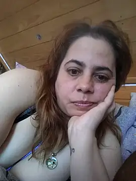 Snapshot of darkellie chatting on 25, 5, 2026 darkellie online show from 25, 5, 2026