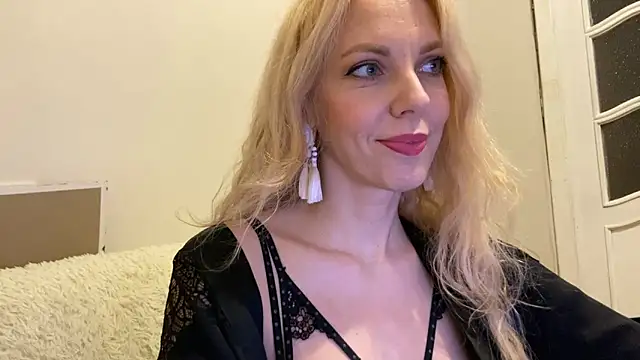 Snapshot of Allmaybe chatting on 31, 5, 2026 Allmaybe online show from 31, 5, 2026