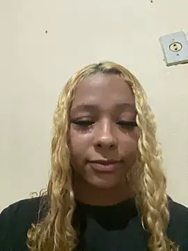 Snapshot of littlehoney00 chatting on 29, 7, 2026 littlehoney00 online show from 29, 7, 2026