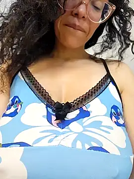 LUCI LOVE online show from 4, 12, 2024