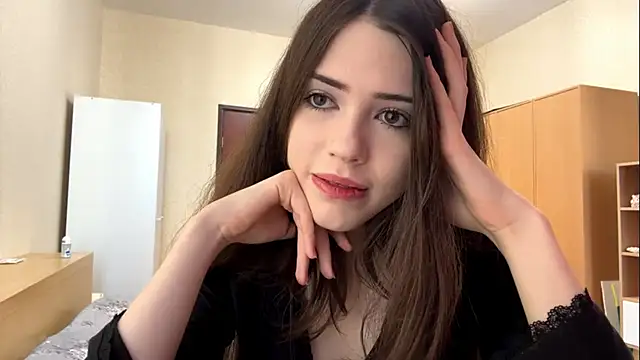 Snapshot of L1sa_Bun chatting on 25, 5, 2026 L1sa Bun online show from 25, 5, 2026