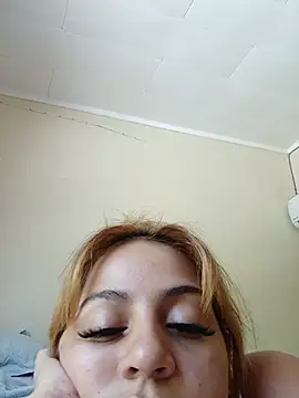 Snapshot of Conejiitamrtz chatting on 8, 7, 2026 Conejiitamrtz online show from 8, 7, 2026