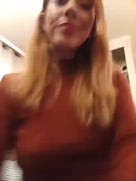 Lili Valkova online show from 18, 6, 2026