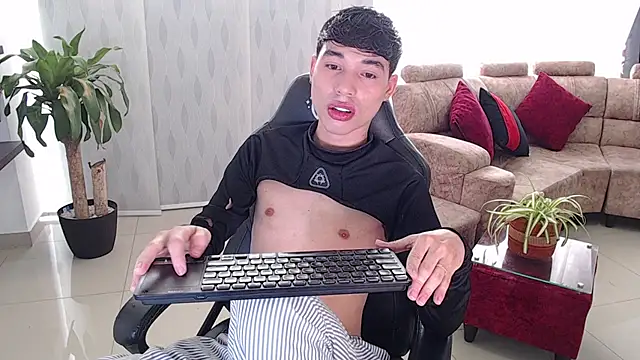 Snapshot of codd_doll chatting on 9, 7, 2026 codd doll online show from 9, 7, 2026