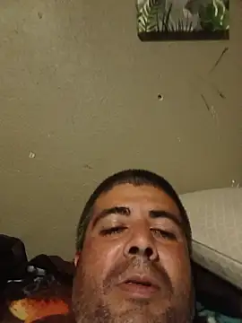 Snapshot of mikey1988figuero chatting on 5, 7, 2026 mikey1988figuero online show from 5, 7, 2026