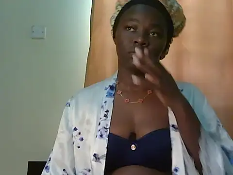 Snapshot of roziebeauty chatting on 22, 6, 2026 roziebeauty online show from 22, 6, 2026