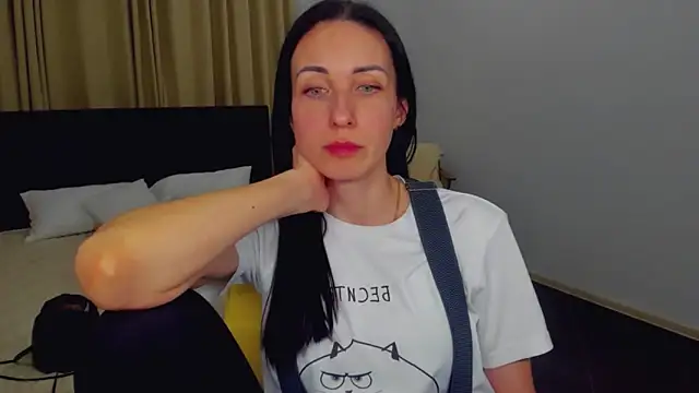 BouncySweety online show from 7, 3, 2025