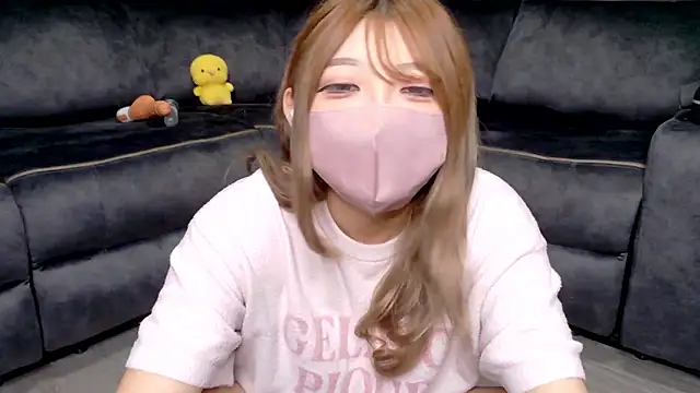 Snapshot of amu_nyan chatting on 10, 7, 2026 amu nyan online show from 10, 7, 2026