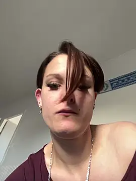 Snapshot of Quenn667 chatting on 5, 6, 2026 Quenn667 online show from 5, 6, 2026