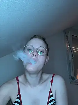 Snapshot of Quenn667 chatting on 25, 6, 2026 Quenn667 online show from 25, 6, 2026