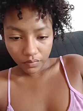Snapshot of curls_stars chatting on 25, 5, 2026 curls stars online show from 25, 5, 2026