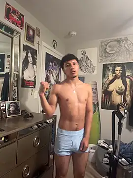 Snapshot of latino_switch chatting on 14, 6, 2026 latino switch online show from 14, 6, 2026