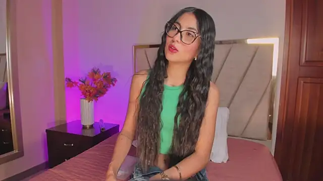 KatherinSky online show from 6, 7, 2026
