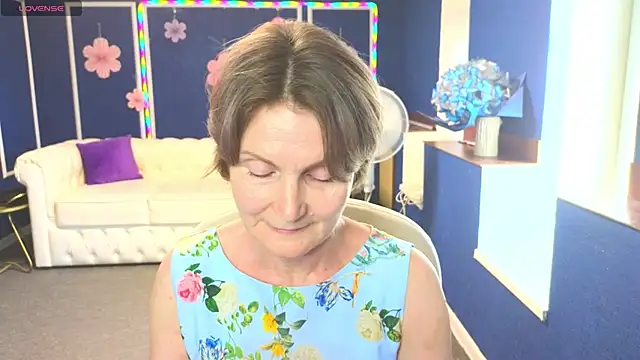 Snapshot of Mabel_Magic chatting on 9, 7, 2026 Mabel Magic online show from 9, 7, 2026