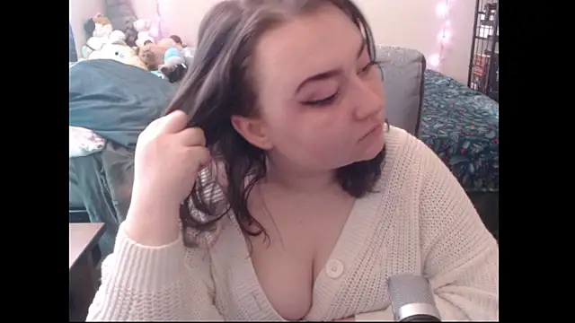 Snapshot of glitchypop chatting on 2, 6, 2026 glitchypop online show from 2, 6, 2026