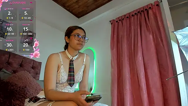 Snapshot of Mia_Nova5 chatting on 8, 7, 2026 Mia Nova5 online show from 8, 7, 2026