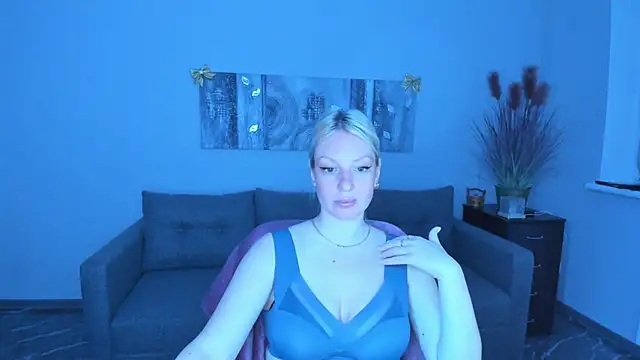 Lisa Merritt online show from 3, 6, 2026