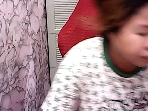Snapshot of pretty_meraa chatting on 3, 6, 2026 pretty meraa online show from 3, 6, 2026