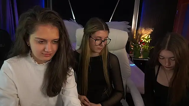 Snapshot of Talia_Blakwood chatting on 3, 6, 2026 Talia Blakwood online show from 3, 6, 2026