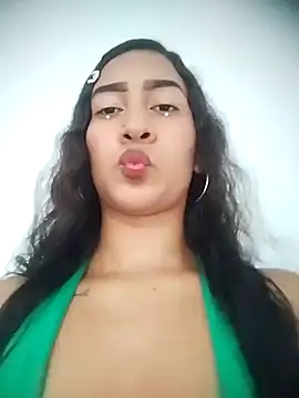 ScarletLovee  online show from 17, 7, 2026