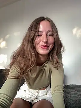 gymgirllaura online show from 15, 7, 2026