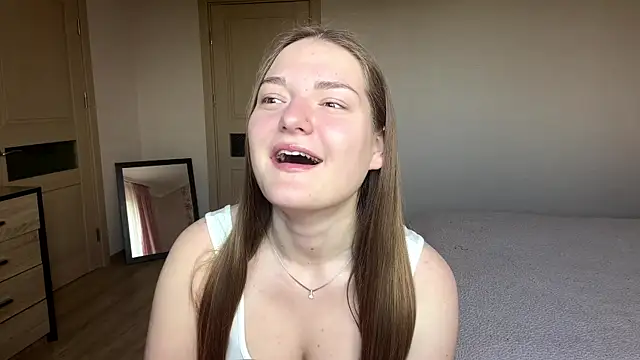 Snapshot of lizzzanatooo chatting on 4, 6, 2026 lizzzanatooo online show from 4, 6, 2026