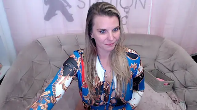 AischePervers online show from 11, 9, 2025