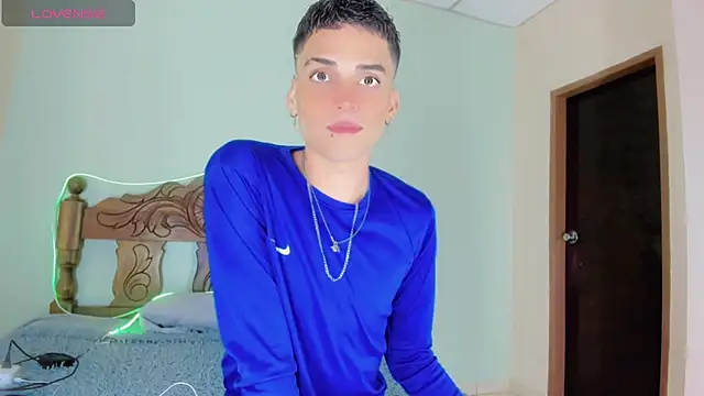 latino boyy  online show from 26, 7, 2026
