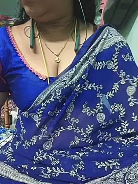 Snapshot of Tamil-kaviya98 chatting on 25, 6, 2026 Tamil-kaviya98 online show from 25, 6, 2026