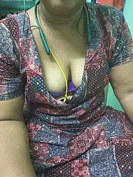 Snapshot of Tamil-kaviya98 chatting on 2, 7, 2026 Tamil-kaviya98 online show from 2, 7, 2026