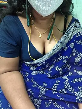 Snapshot of Tamil-kaviya98 chatting on 16, 7, 2026 Tamil-kaviya98 online show from 16, 7, 2026