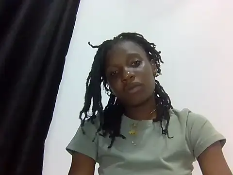 Snapshot of Sexxy_petite1 chatting on 22, 6, 2026 Sexxy petite1 online show from 22, 6, 2026