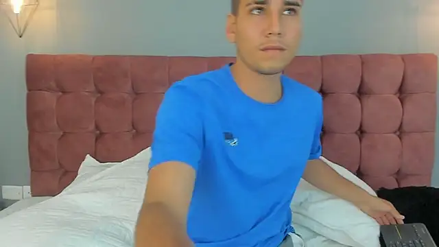 Snapshot of Mauro_boy chatting on 27, 5, 2026 Mauro boy online show from 27, 5, 2026