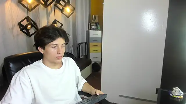 Snapshot of Marcoviolet chatting on 2, 7, 2026 Marcoviolet online show from 2, 7, 2026