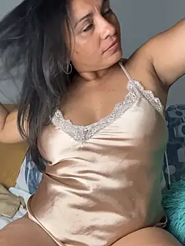 Snapshot of kloee_kann chatting on 14, 7, 2026 kloee kann online show from 14, 7, 2026