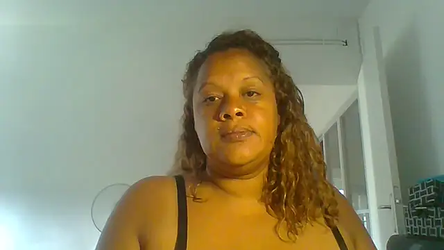 DOMINATRICESANDRA online show from 2, 6, 2026
