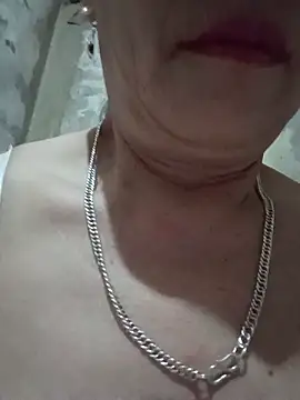 Snapshot of Kiki_sexyy chatting on 2, 6, 2026 Kiki sexyy online show from 2, 6, 2026