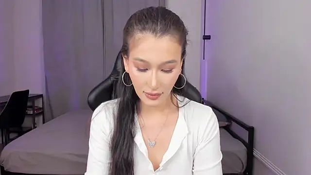 lilly mighty online show from 8, 6, 2026