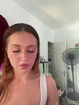 Snapshot of PoisonIvy_x chatting on 3, 7, 2026 PoisonIvy x online show from 3, 7, 2026