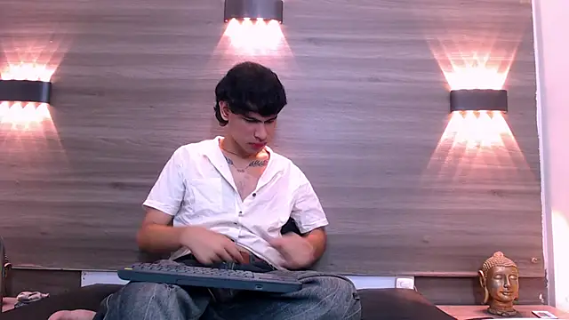 Snapshot of Kevin_Brooks1 chatting on 20, 6, 2026 Kevin Brooks1 online show from 20, 6, 2026