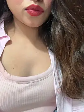 Snapshot of Yours_riya11 chatting on 3, 6, 2026 Yours riya11 online show from 3, 6, 2026