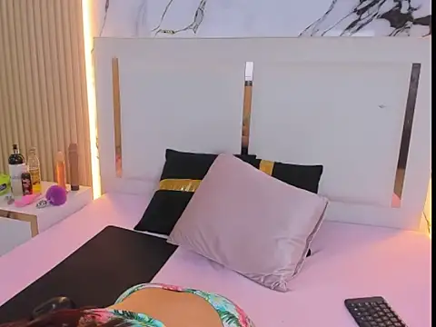 GraceAlexa22 online show from 25, 6, 2026