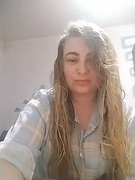 Snapshot of AngelWhite008 chatting on 15, 6, 2026 AngelWhite008 online show from 15, 6, 2026