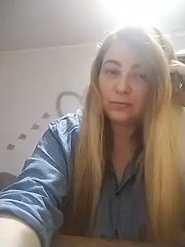 Snapshot of AngelWhite008 chatting on 16, 6, 2026 AngelWhite008 online show from 16, 6, 2026